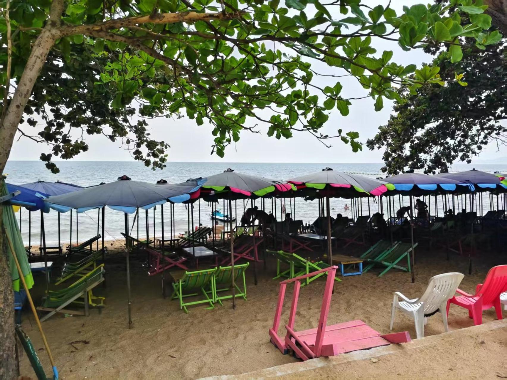 Sun Sky Resort Near Beach Jomtien Beach Exterior photo