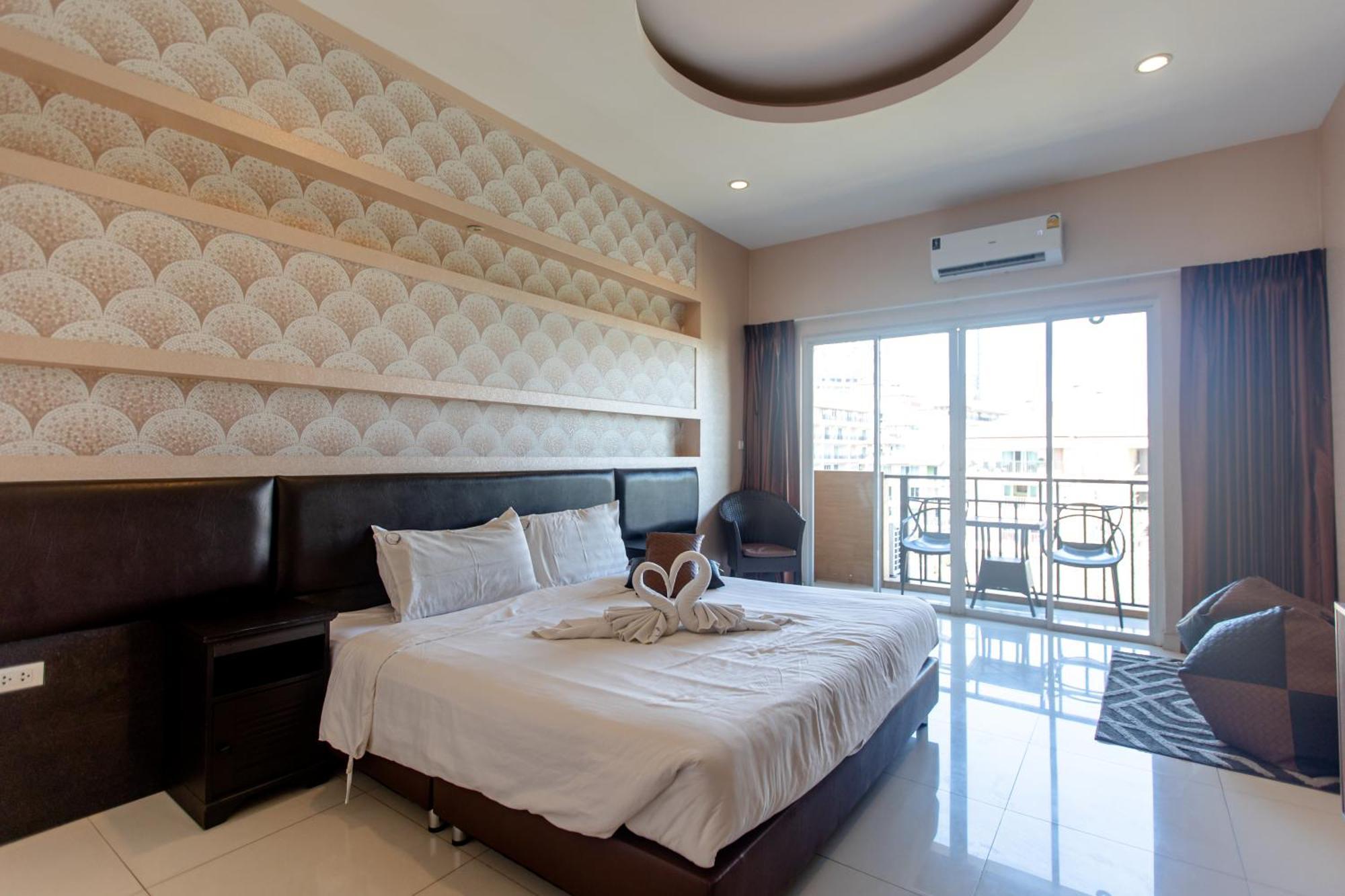 Sun Sky Resort Near Beach Jomtien Beach Exterior photo